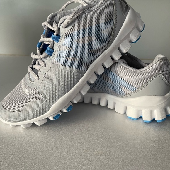 Reebok Women’s Trainer - Picture 1 of 8